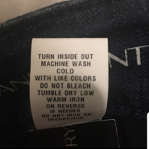 Mid Rise Super Stretch Ankle Jean - Picture 6 of 7